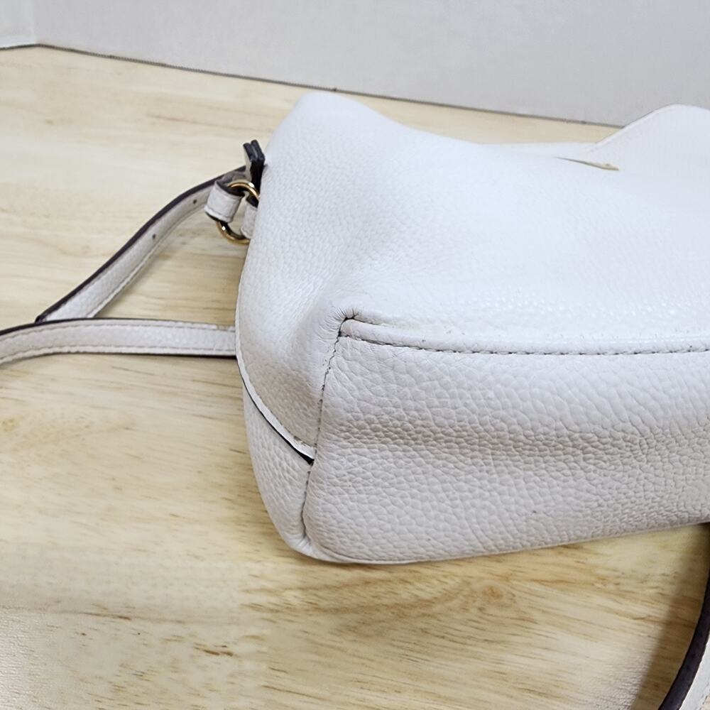 Nanette Lepore White Faux Leather Crossbody Quiet Luxury Bag Pebbled Purse 10x7 - Picture 5 of 16